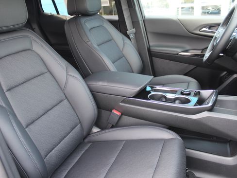 New 2027 Chevrolet Equinox LT w/ Convenience Package II AWD/4WD image 15