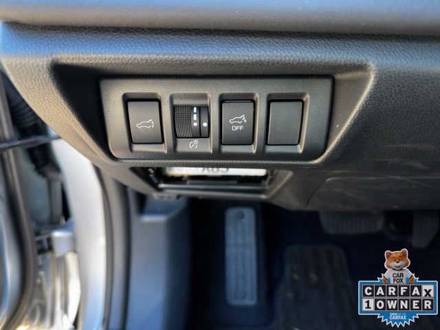 Used 2025 Subaru Outback Limited AWD/4WD image 17