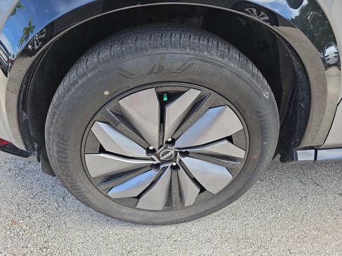 Used 2023 Nissan Ariya FWD image 10
