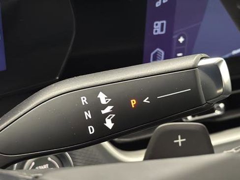 New 2026 Chevrolet Equinox LT w/ Convenience Package II image 14