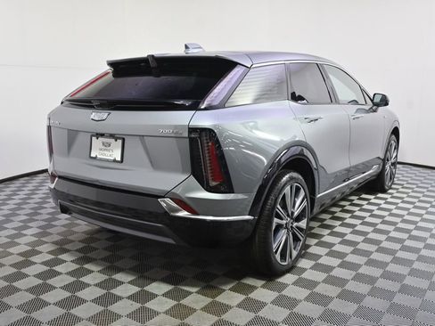 New 2026 Cadillac Optiq Luxury 2 w/ LPO, Floor Liner Package AWD/4WD image 6