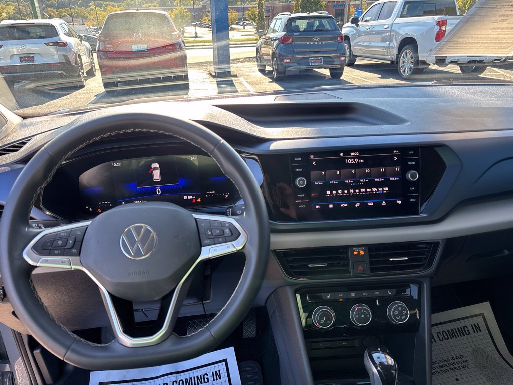 Used 2023 Volkswagen Taos SE FWD image 19