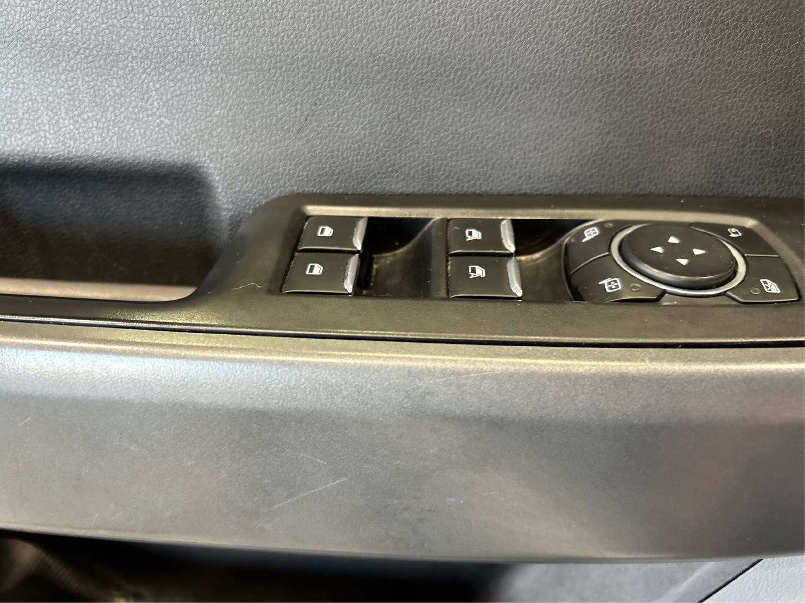 Used 2023 Ford F250 XLT w/ FX4 Off-Road Package AWD/4WD image 28