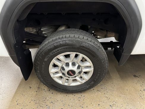 Used 2021 GMC Sierra 2500 2500HD w/ Convenience Package image 18