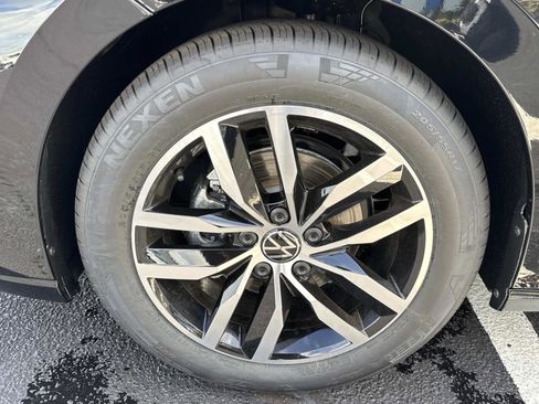 New 2026 Volkswagen Jetta SE image 10