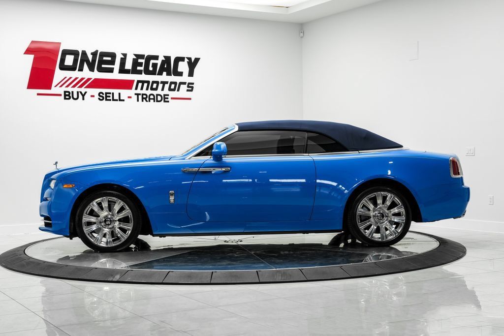 Used 2021 Rolls-Royce Dawn RWD image 14