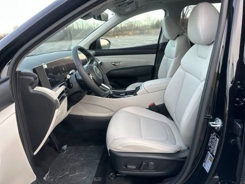 New 2025 Hyundai Tucson SEL image 9