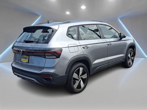 Used 2025 Volkswagen Taos S AWD/4WD image 4