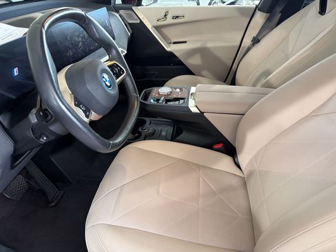 Used 2024 BMW iX xDrive50 w/ Premium Package AWD/4WD image 3