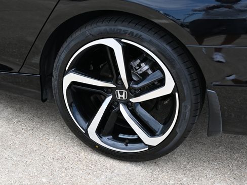 Used 2022 Honda Accord Sport image 13