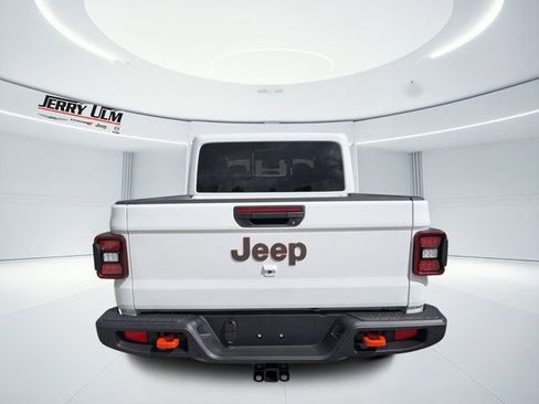 New 2026 Jeep Gladiator Mojave w/ Safety Group AWD/4WD image 4