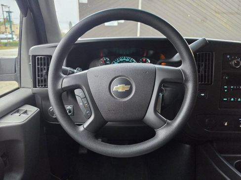Used 2013 Chevrolet Express 2500 LT w/ LT Preferred Equipment Group image 16