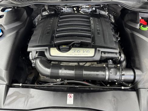 Used 2016 Porsche Cayenne AWD/4WD image 54