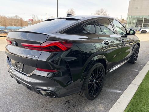 Certified 2023 BMW X6 xDrive40i w/ M Sport Package image 3