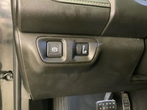 Used 2019 GMC Acadia Denali w/ Technology Package AWD/4WD image 30