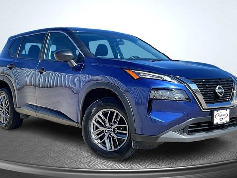Used 2023 Nissan Rogue S AWD/4WD image 12