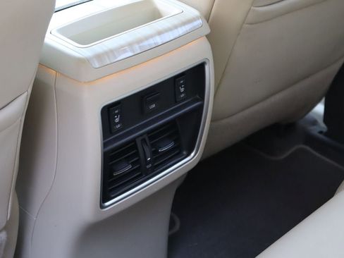 Used 2018 Nissan Murano SL w/ Moonroof Package FWD image 19
