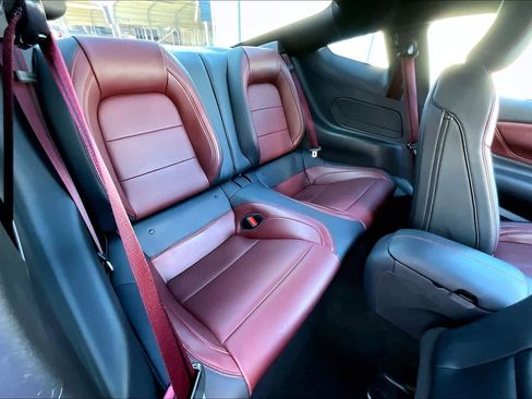 Used 2024 Ford Mustang Premium image 19