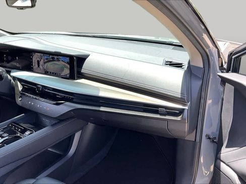 Used 2025 Nissan Murano SL w/ Cargo Package AWD/4WD image 18