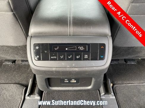 Used 2024 Nissan Pathfinder SV image 44