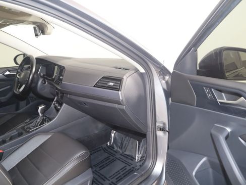 Used 2024 Volkswagen Jetta SE w/ Panoramic Sunroof Package FWD image 38