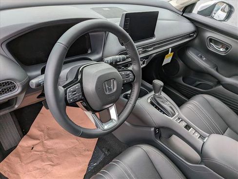 New 2026 Honda HR-V EX-L image 3