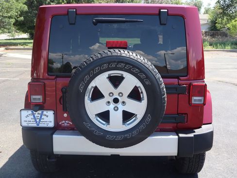 Used 2011 Jeep Wrangler Sahara AWD/4WD image 6