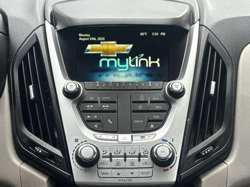 Used 2015 Chevrolet Equinox LT FWD image 18
