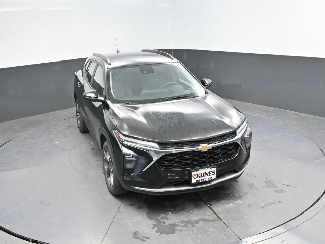 Used 2024 Chevrolet Trax LT FWD image 33