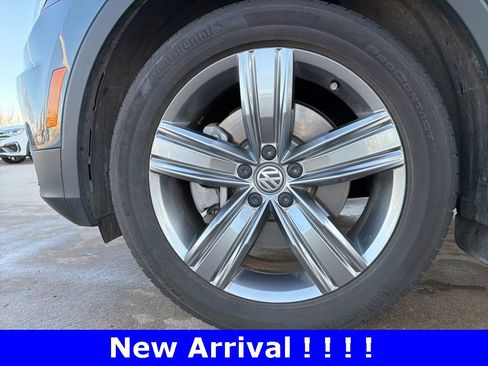 Used 2021 Volkswagen Tiguan SEL w/ 3-Row Tiguan MDO Package image 10