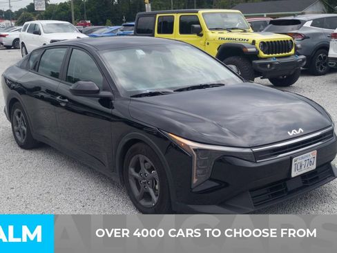Used 2025 Kia K4 FWD image 2