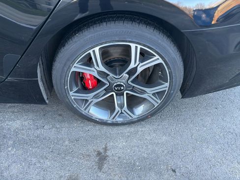 Used 2019 Kia Stinger GT image 9