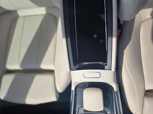 Used 2023 Mercedes-Benz GLA 250 4MATIC image 16