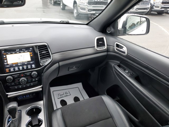 Used 2022 Jeep Grand Cherokee Laredo X AWD/4WD image 16