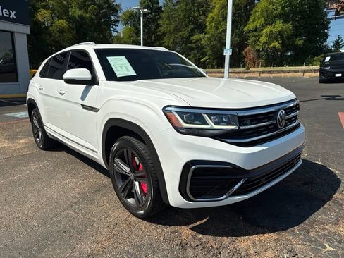 Used 2022 Volkswagen Atlas Cross Sport SEL R-Line AWD/4WD image 4