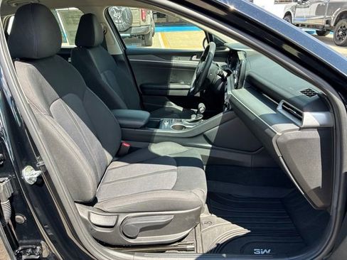 Used 2023 Kia K5 LXS FWD image 25