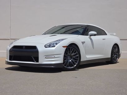 Used 2016 Nissan GT-R Premium