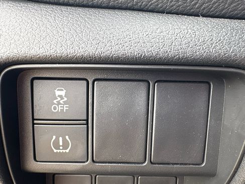 Used 2019 Honda CR-V LX image 11