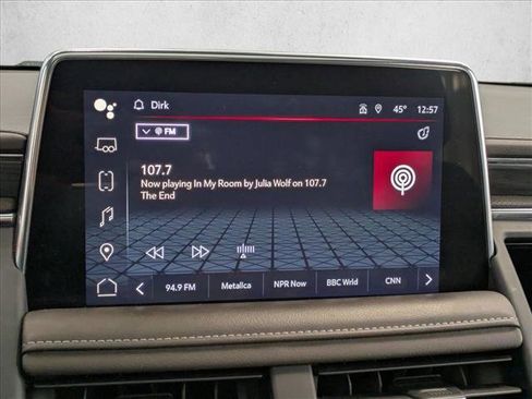 Used 2022 GMC Yukon SLT w/ SLT Premium Package image 18