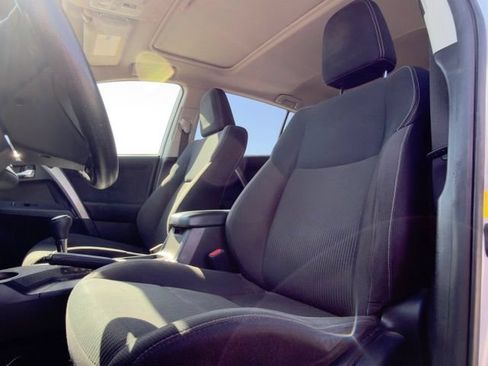 Used 2015 Toyota RAV4 XLE FWD image 12