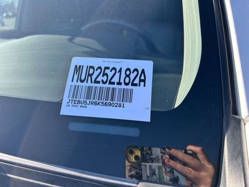 Used 2019 Toyota 4Runner SR5 Premium image 30