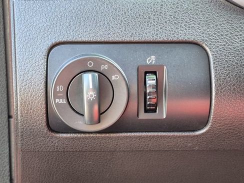 Used 2007 Ford Mustang Shelby GT500 RWD image 9
