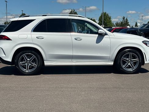 Used 2020 Mercedes-Benz GLE 350 4MATIC image 3