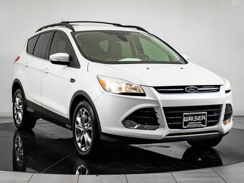 Used 2013 Ford Escape SEL image 12