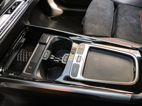 Used 2024 Mercedes-Benz GLB 250 image 22