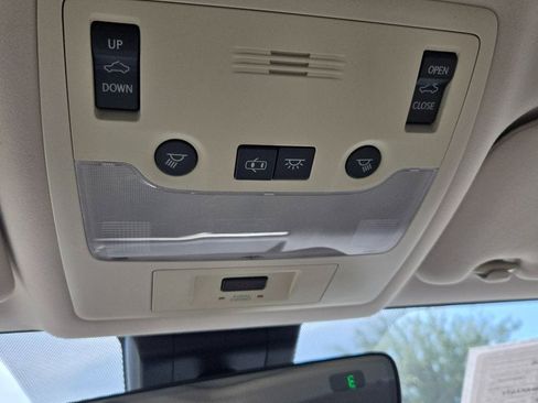 Used 2019 Lexus IS 300 w/ Accessory Package RWD image 16