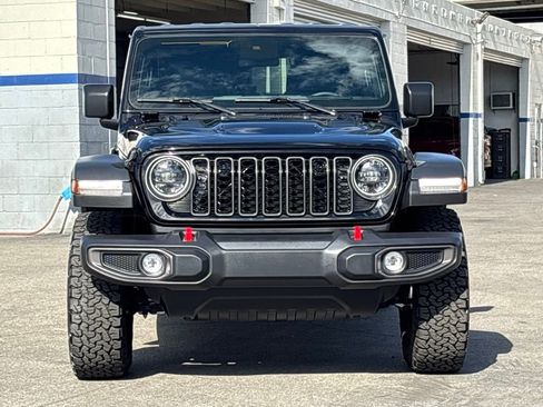 Used 2024 Jeep Wrangler Unlimited Rubicon image 8
