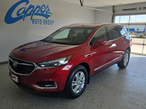 Used 2020 Buick Enclave Essence w/ Sound and Sites Package AWD/4WD image 1