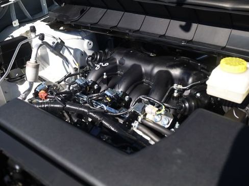 New 2026 Nissan Pathfinder Platinum image 7