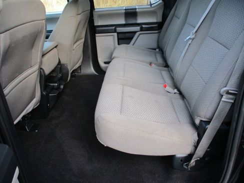Used 2018 Ford F150 XLT AWD/4WD image 25